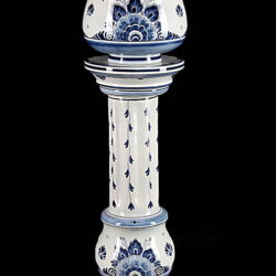 Kunstauktion Engel Koblenz Auktion 179 Blumensäule mit Blumentopf