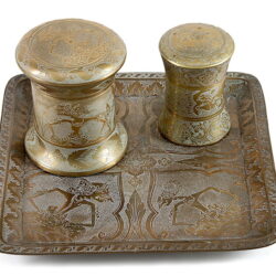 Kunstauktion Engel Koblenz Auktion 180 Zwei Deckeldosen auf Tablett